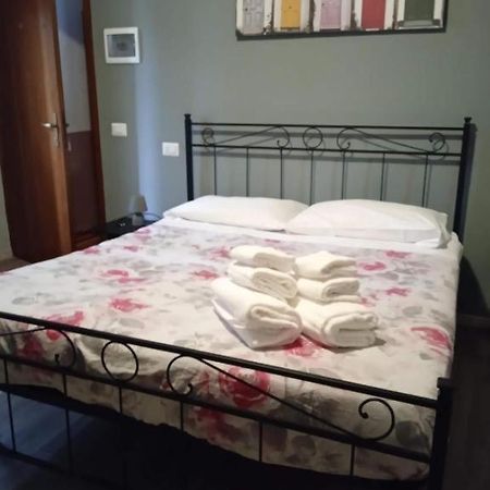 Hotel D 2 Non Accettiamo Franciesi Parma Ngoại thất bức ảnh